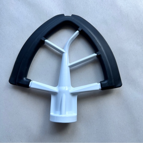 4.5/5 QT Flex Edge Beater for KitchenAid Mixer, Flat Paddle Beater Attachment - Picture 5 of 8